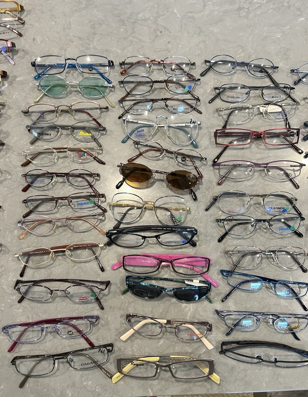 Wholesale Bulk Lot / Group of 100 Various Eyeglass Frames Kids/Petite Sizing New gallery