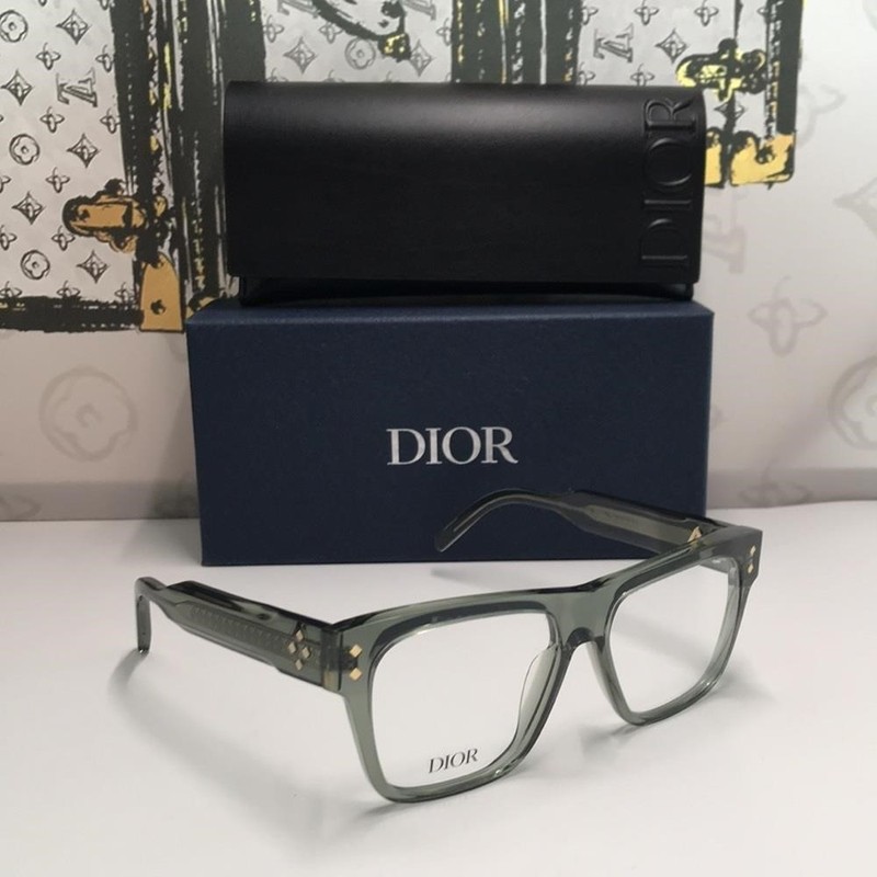 NEW AUTHENTIC DIOR SQUARE/RECTANGLE GREEN CD DIAMONDO S61