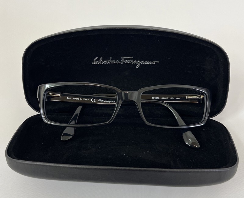 Salvatore Ferragamo Sf2656 Frame Only And Case For Parts Or Repair, See Pictures