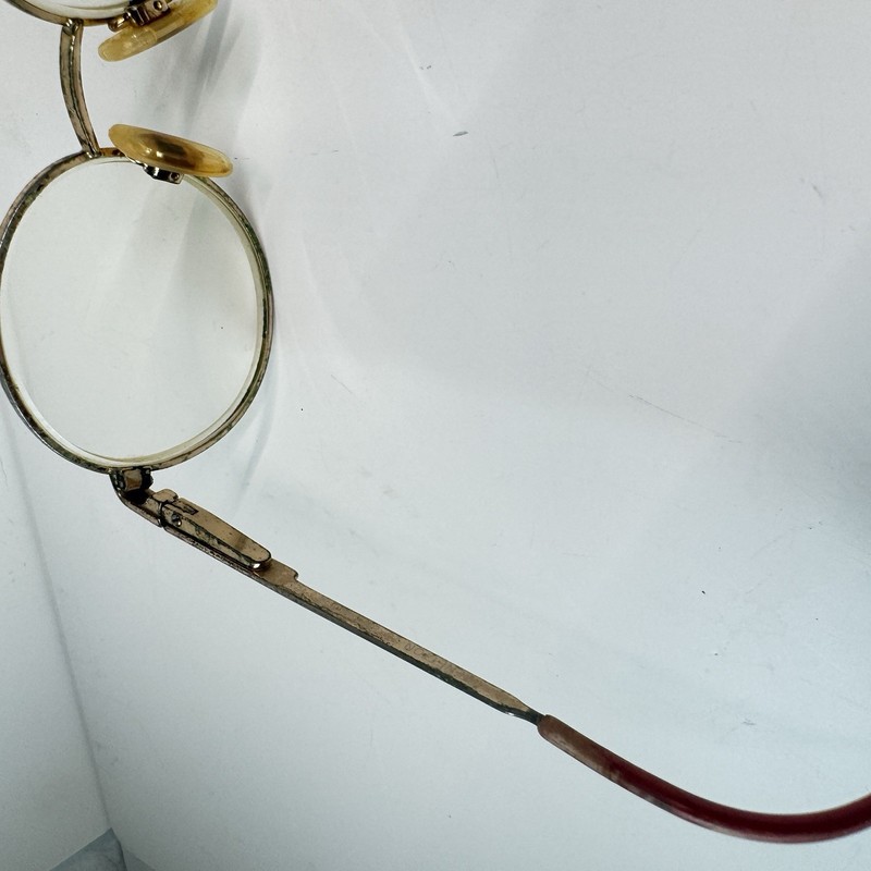 Benetton O12 Vintage Eyeglass Frames Made In Italy 44[]16 120 Round Gold Tone gallery
