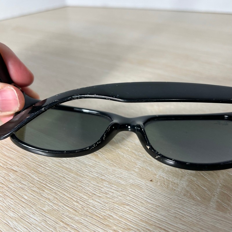 Ray-Ban RB2132 New Wayfarer 901 Sunglasses Black DAMAGED 55-18 Italy gallery