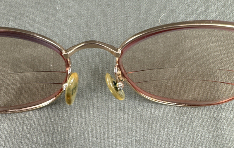Linda Eyeglasses Frames Only 18A 54-18 135 Semi Oval Gold & Pink Frame Only Read gallery