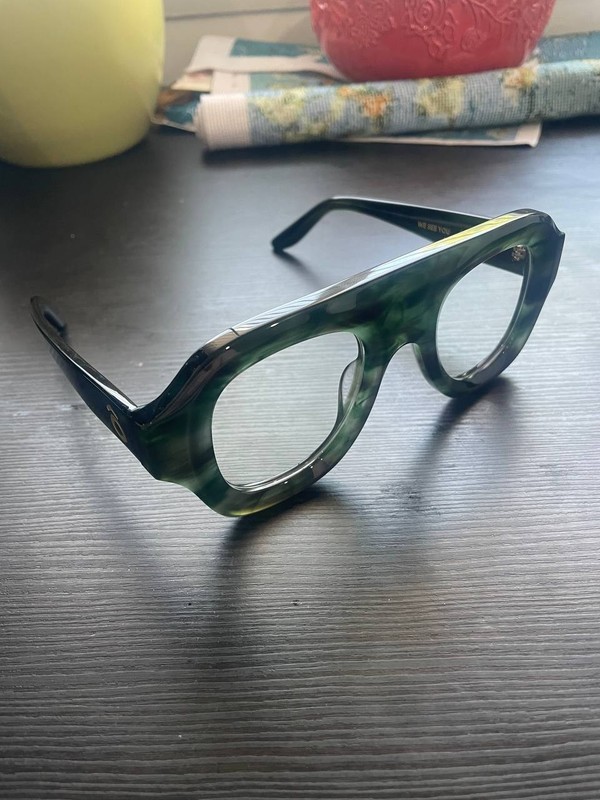 Bohten Aya Tortoise Green. Eyeglasses without prescription with bluelight coat