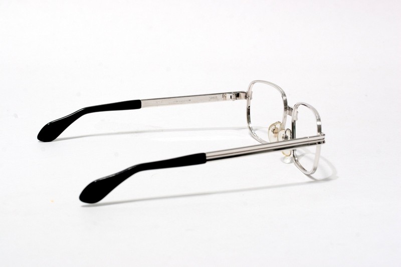 Neostyle Vendome Eyeglasses Frame Silver 50-16-130 NOS Metal Frame A176 gallery