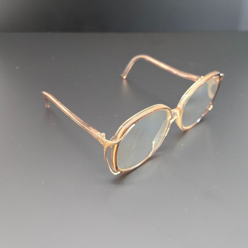 Sophia Loren Zyloware 040 29 Vintage Oversized Oval Eyeglasses Frames Peach Gold gallery
