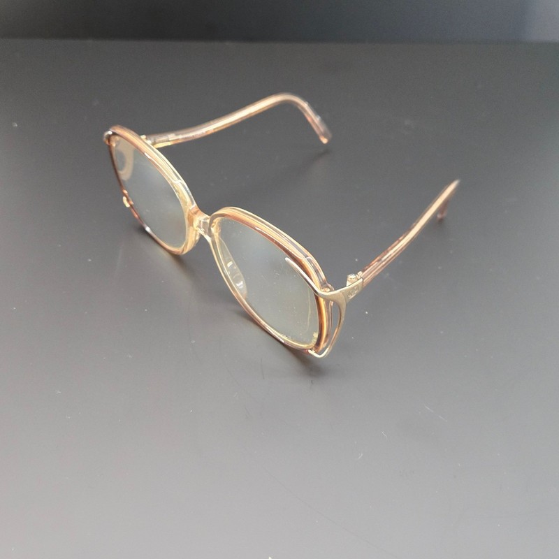 Sophia Loren Zyloware 040 29 Vintage Oversized Oval Eyeglasses Frames Peach Gold gallery