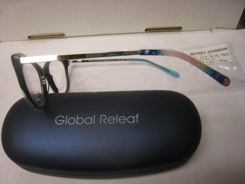 BETSEY JOHNSON GIRLS EYEGLASSES YOU GO GIRL BLACK 47-17-125MM 36V W/Generic Cas