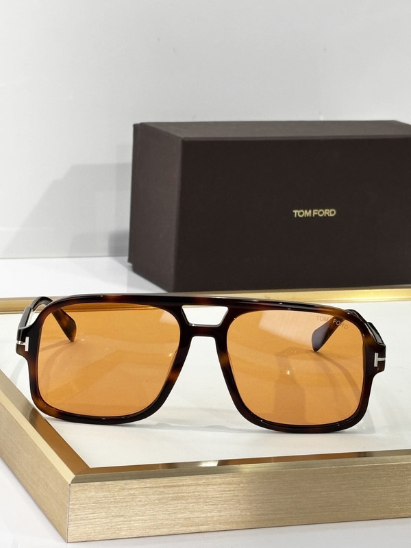 TOM FORD TF884 Orange Lenses Tortoiseshell Frame Eyeglasses 60-18-140 gallery