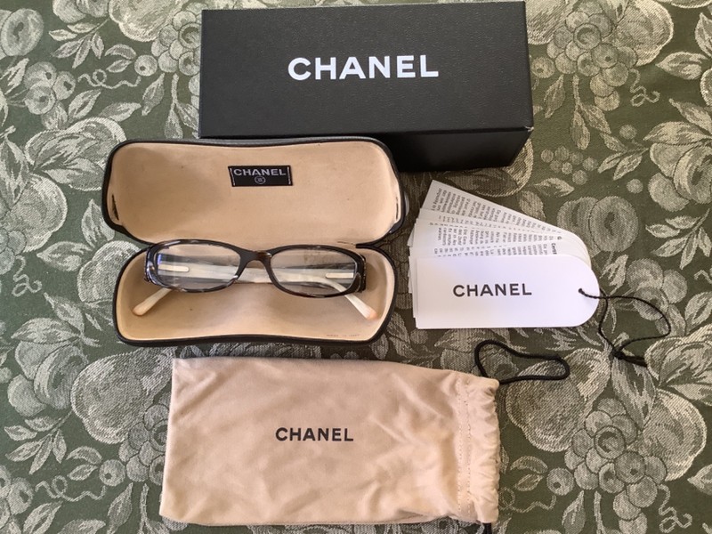 Chanel Authentic Womens 3119 Brown/Cream Horn eyeglass frame Italy