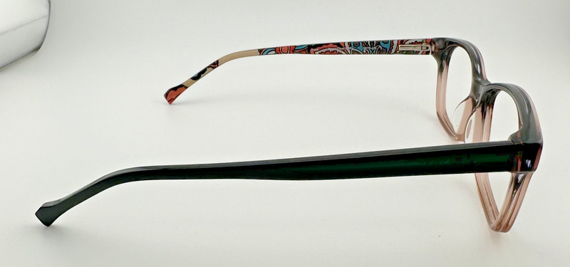 VERA BRADLEY ORIGINAL EYEGLASS GRACE DESERT FLORAL (DSF) BLACK W/ FLORAL 53-15 gallery