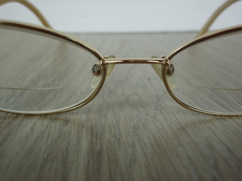 Liz Claiborne Glasses-Frames Only-L297 OFJ4 135 Ivory with Gold Toned Hardware gallery