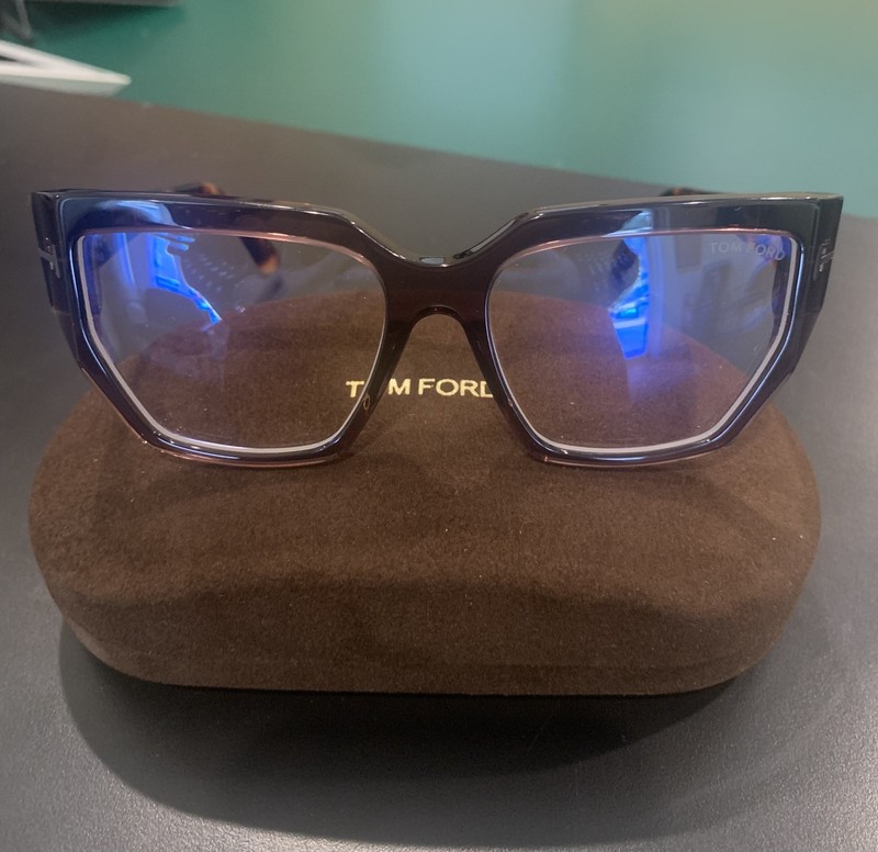 TOM FORD TF5951-B. Col 048 Crystal Gray / Tortoise. 54mm Ladies Cateye Glasses 