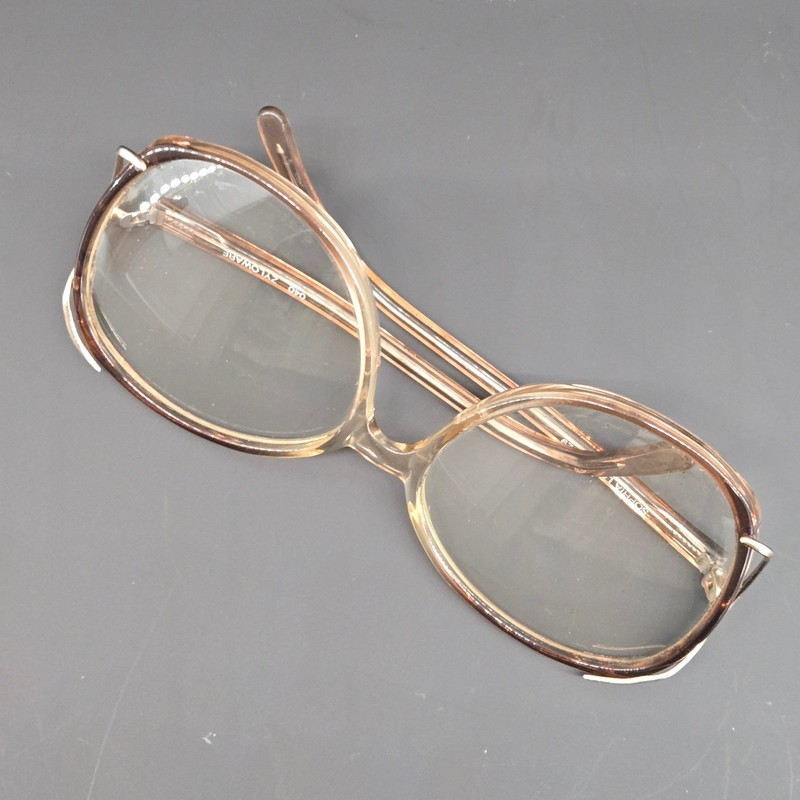Sophia Loren Zyloware 040 29 Vintage Oversized Oval Eyeglasses Frames Peach Gold gallery