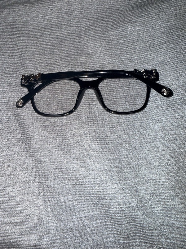Viral Y2K Chrome Heart Styled Glasses, Fashionable and Clean Look gallery