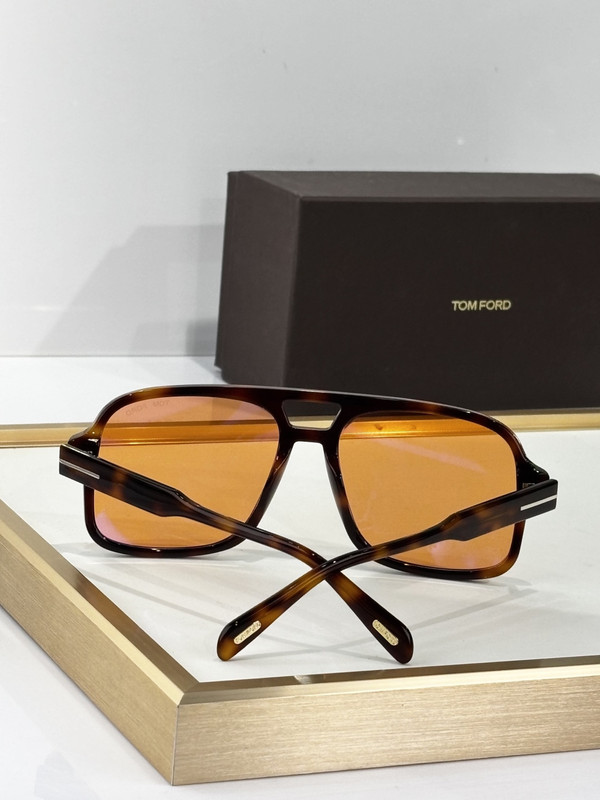 TOM FORD TF884 Orange Lenses Tortoiseshell Frame Eyeglasses 60-18-140 gallery