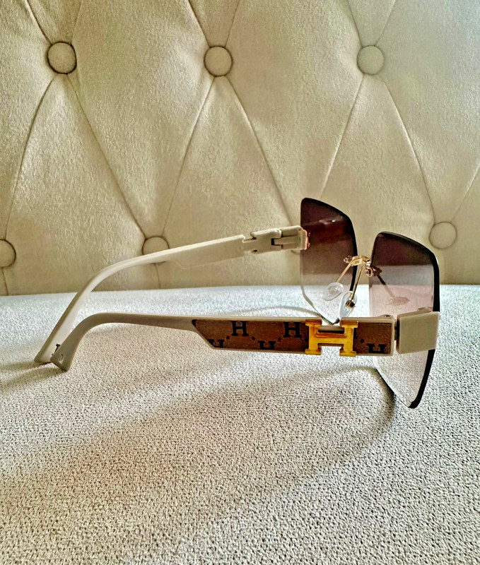 H SUNGLASSES_LIGHT BROWN LENSES_UNISEX_ GORGEOUS_BRAND NEW_LAST ONE! gallery