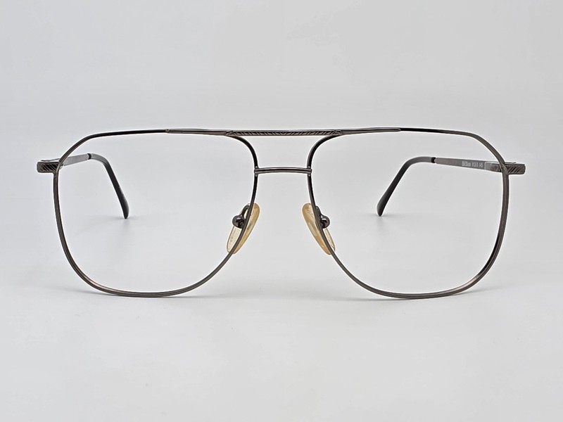 Bill Blass 812-3 Gunmetal Aviator Eyeglasses Frame w/ Flexhinge Hong Kong 60mm gallery