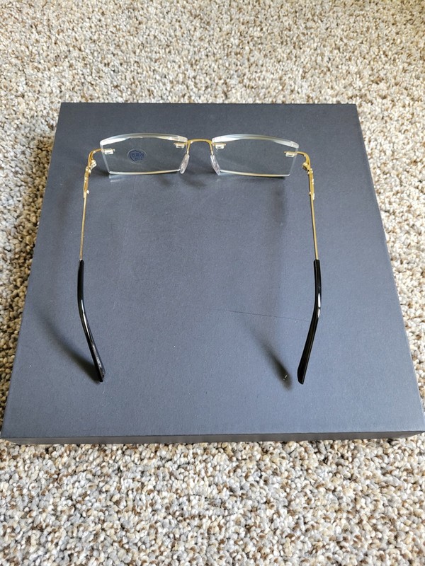 Rimless Rectangular Gold Metal Eyeglass Frames Unisex Adults Solid Pattern gallery