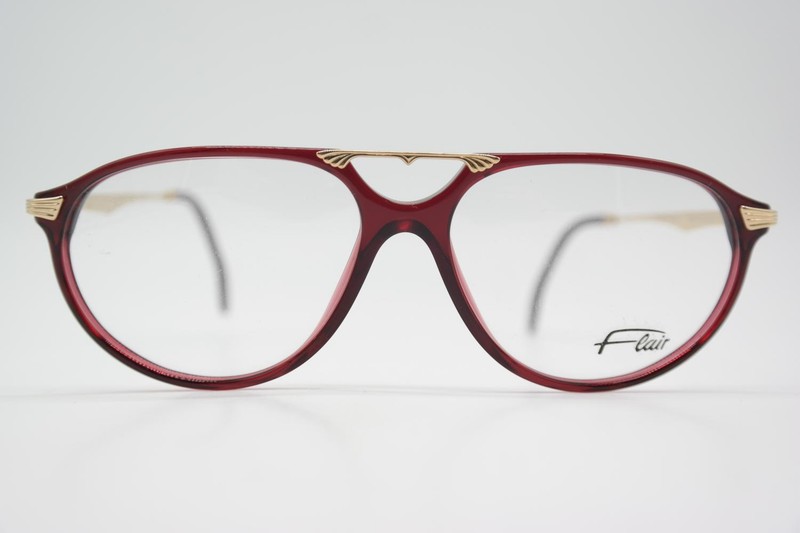 Vintage Glasses Flair 26 Wine Red Gold Oval Eyeglass Frame