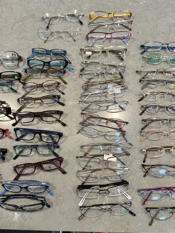 Wholesale Bulk Lot / Group of 100 Various Eyeglass Frames Kids/Petite Sizing New gallery