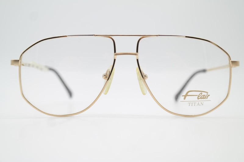 Vintage Glasses Flair 223 TITAN Gold Silver Oval Eyeglass Frame