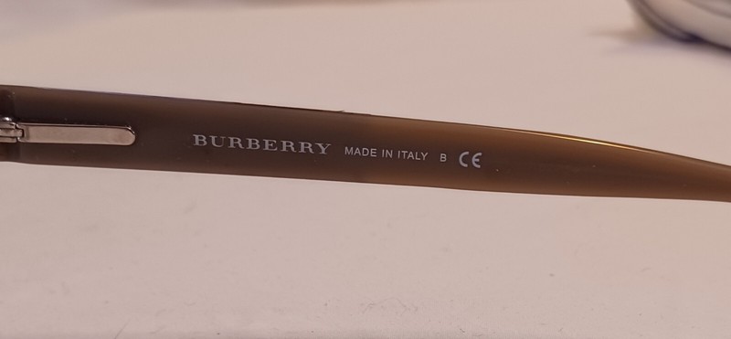 Vtg Burberry Eyeglasses B2121 3339 54-14-140 Light Violet Real Wood Inlay Italy gallery
