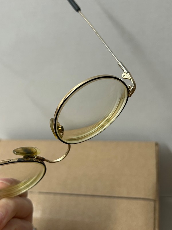 Marchon Flexon Eyeglasses Frames Matte Black Gold Round Cable Ear 48-19-135 gallery