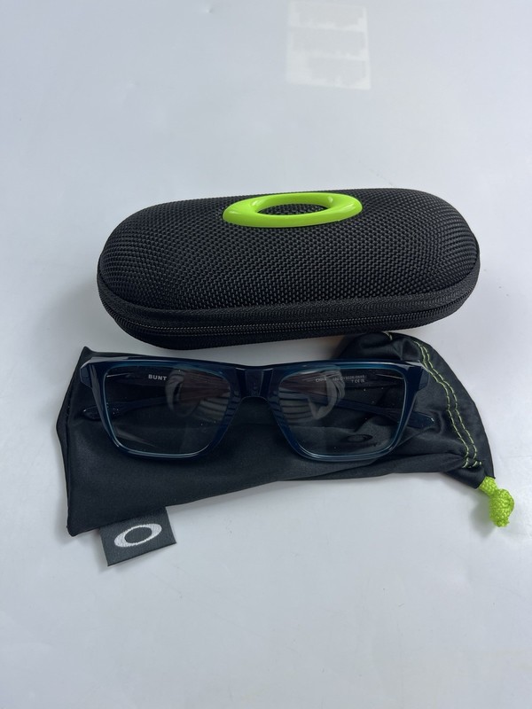 Oakley Kids Eyewear OY8026 Bunt – Polished Balsam/ Demo Lens