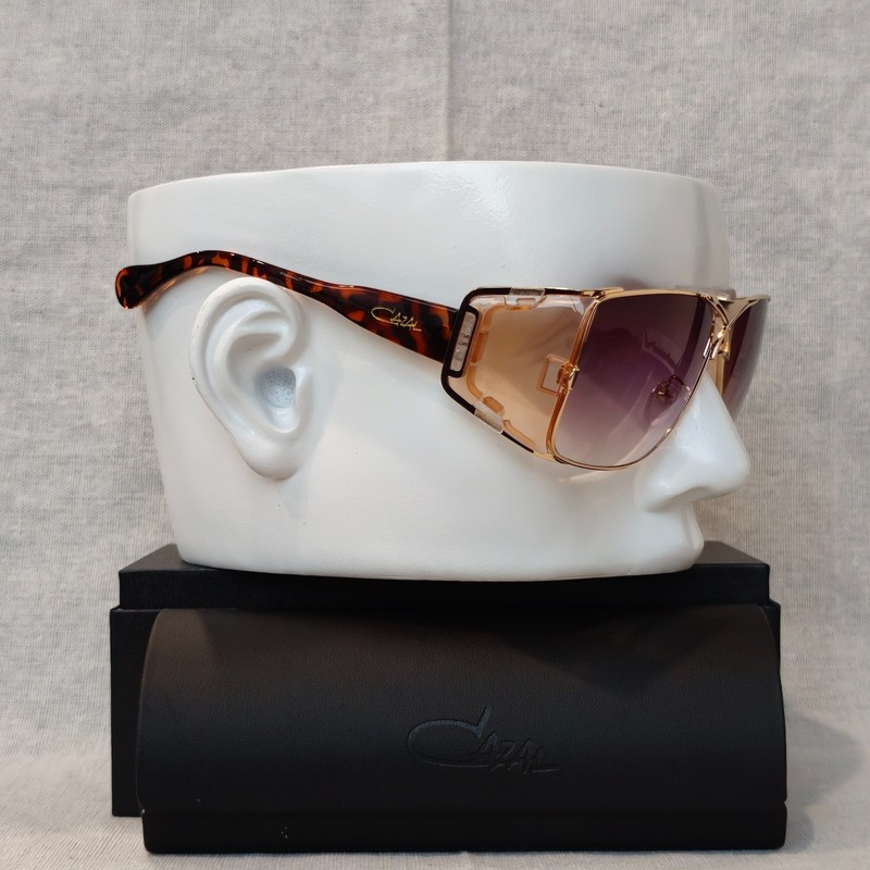 CAZAL LEGENDS 955 Havana Tortoiseshell Temple Gradient Brown Sunglasses withCase gallery