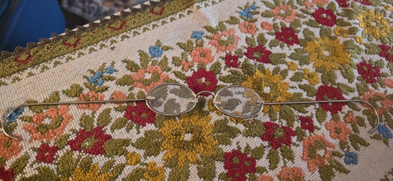 Antique wire-framed spectacles, Windsor-Style, dating back to the 1890's. gallery