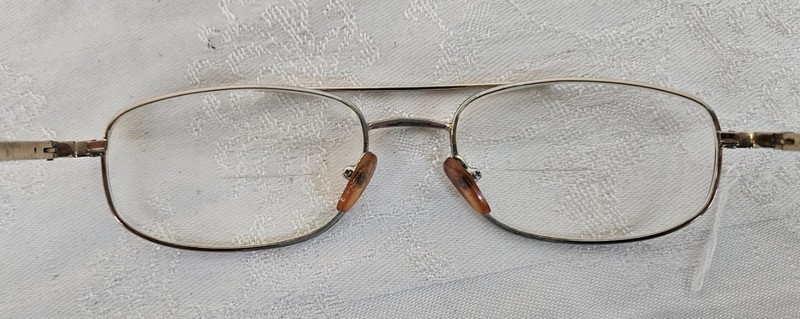 Eyeglasses Frames Unmarked but Look AWESOME! gallery