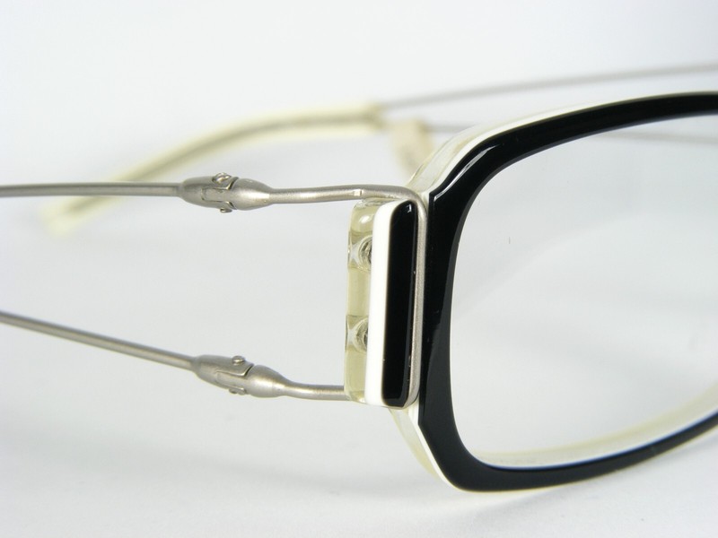 Vintage Byblos b372 7539 BLACK /WHITE /CLEAR EYEGLASSES GLASSES 52-17-135mm gallery