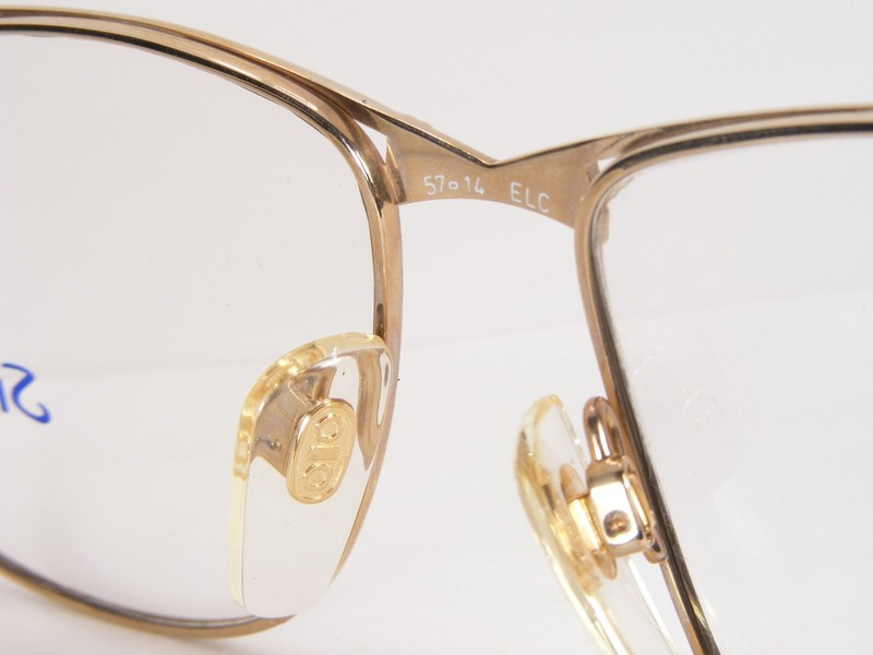 Vintage Signee by METZLER 7302 290 Gold /Black UNIQUE RARE EYEGLASSES 57-14-135 gallery