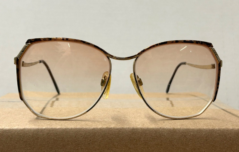 VTG Fantasy by MARCOLIN 7024 Gold Tortoise Eyeglasses Frames Oversize 135mm