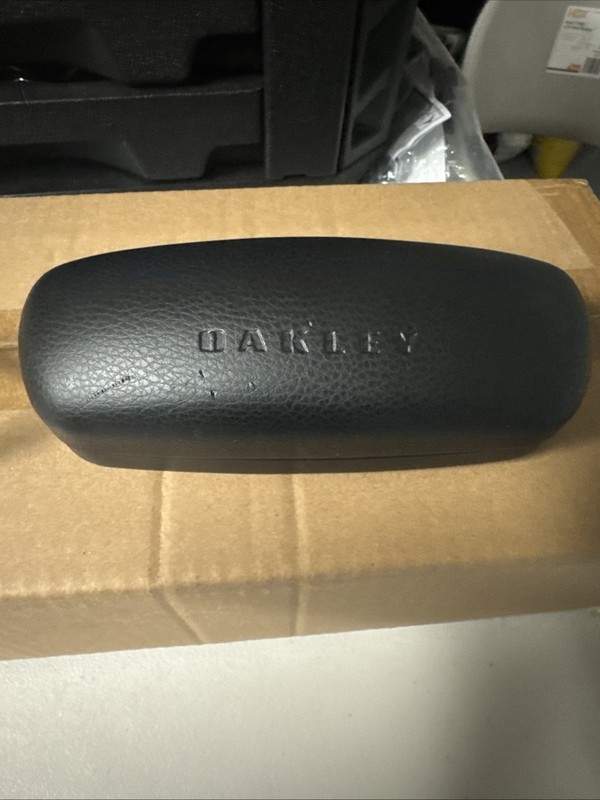 Oakley Optical Dissipate OD+0.50 OS+.50 Transitional , Progressive gallery