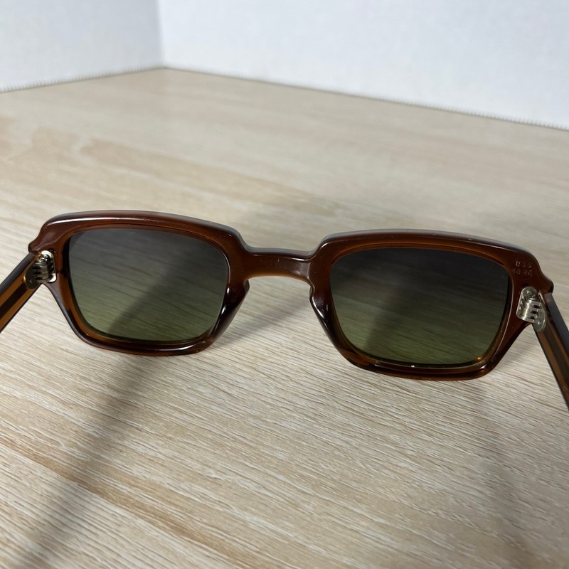 Vintage USS 4 1/2-5 3/4 Sunglasses Brown Gradient Lenses Unisex Military 48-26 gallery