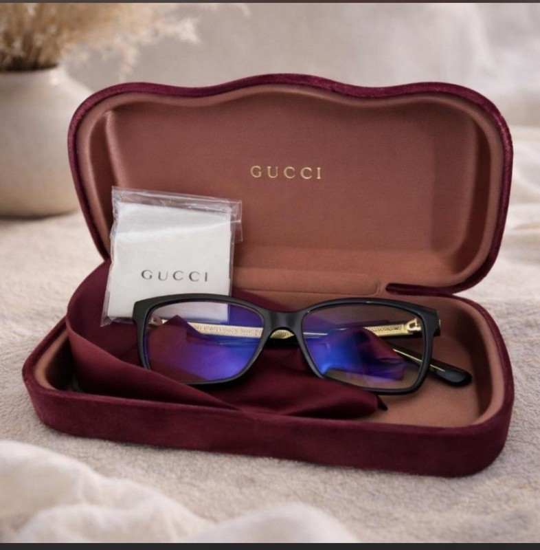 Gucci Black Plastic Full Rim Rectangle Eyeglasses Frames Solid Logo Designer