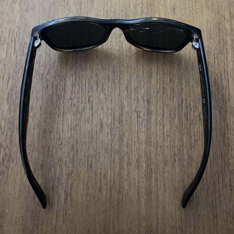 Ray Ban New Wayfarer rb2132 902/58 Tortoise Frames Only 55-18 Polarized gallery