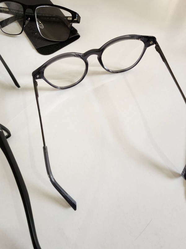 Lot of 11 Foster Grant Design Optics Reading Glasses +2.00 gallery