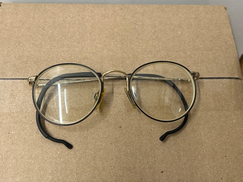 Marchon Flexon Eyeglasses Frames Matte Black Gold Round Cable Ear 48-19-135 gallery