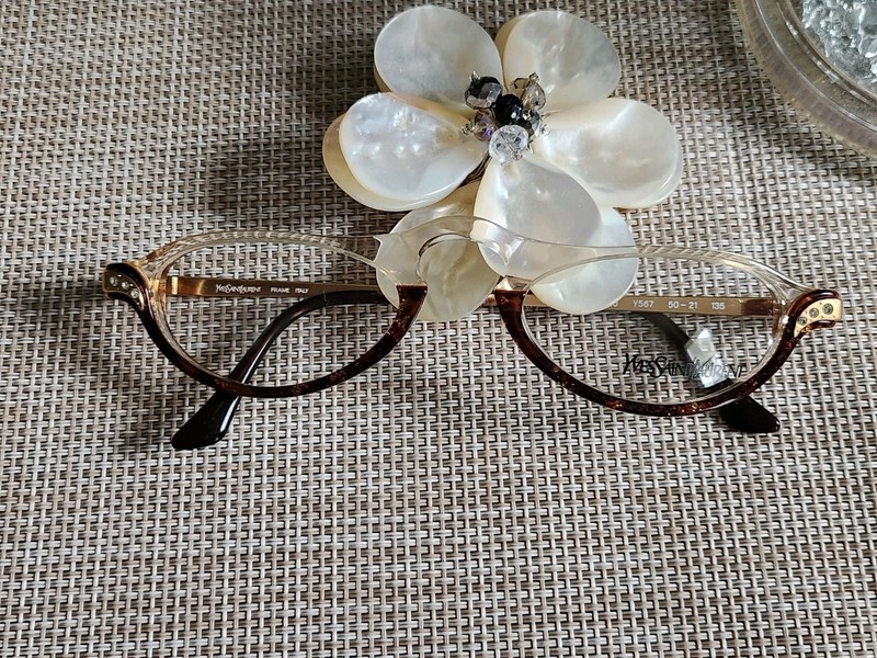 Yves Saint Laurent Vintage Cateye Eyeglasses Frame Italy 50-21-135