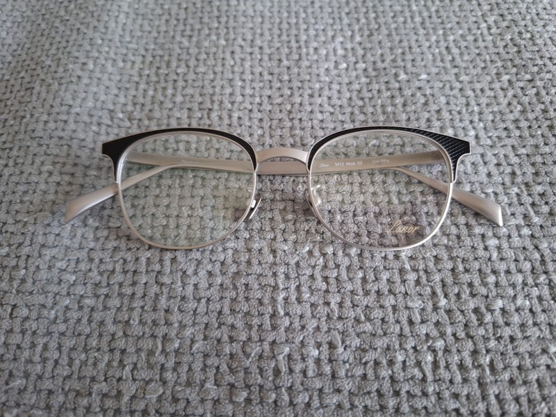 LUNOR Titanium Eyeglasses Frames Model M12 Mod 2 Matte Silver & Black PP 51-18
