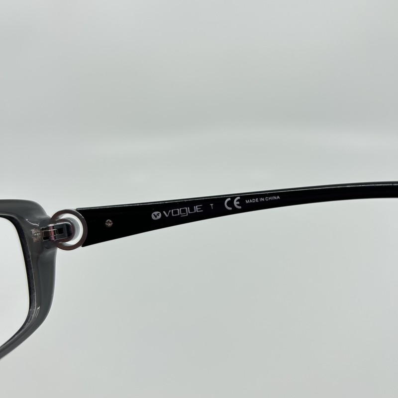 Vogue VO 2749-H 1993 Eyeglasses Frames Full Rim Womens 51-18-135 4082 gallery