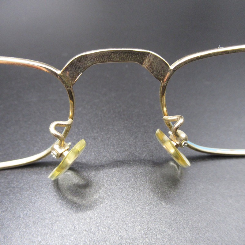 ELAN 38 Vintage Eyeglass Frames Gold Blue Rectangular 50-22 No Lenses gallery