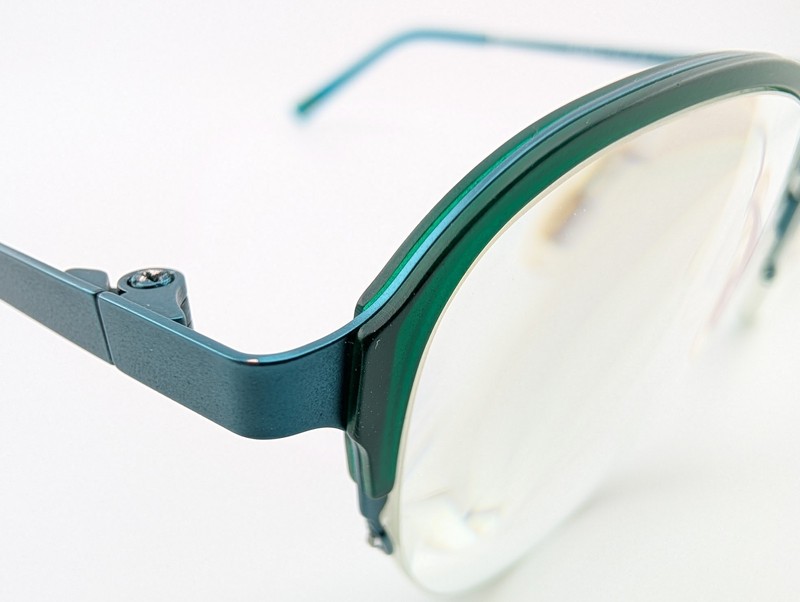 Kliik Denmark Eyeglasses, Frames Only, Korea, 642 M116, 47-19-135, Metal, Green gallery