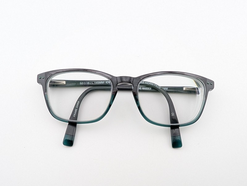 Steve Madden Eyeglasses, Frames Only, Patchedd, 52-18-145, Smoke Horn Fade