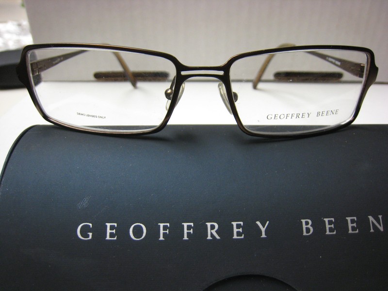 GEOFFREY BEENE EYEGLASS FRAMES Style HARVARD in BROWN 54-16-145 W/ Case