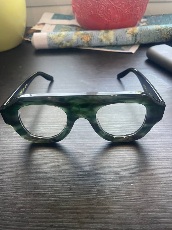 Bohten Aya Tortoise Green. Eyeglasses without prescription with bluelight coat gallery
