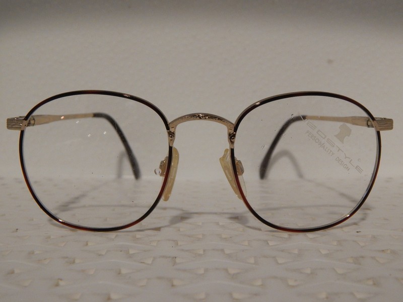 Neostyle 02-761 College Design Vintage 80’s Mens Eyeglasses (JN39)