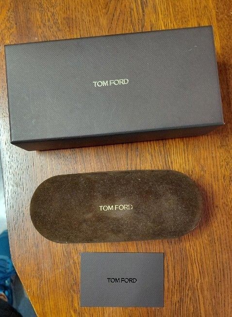 NEW Tom Ford FT5934-B 028 54 Rimless Eyeglasses Rose Gold Titanium Frame Elegant gallery